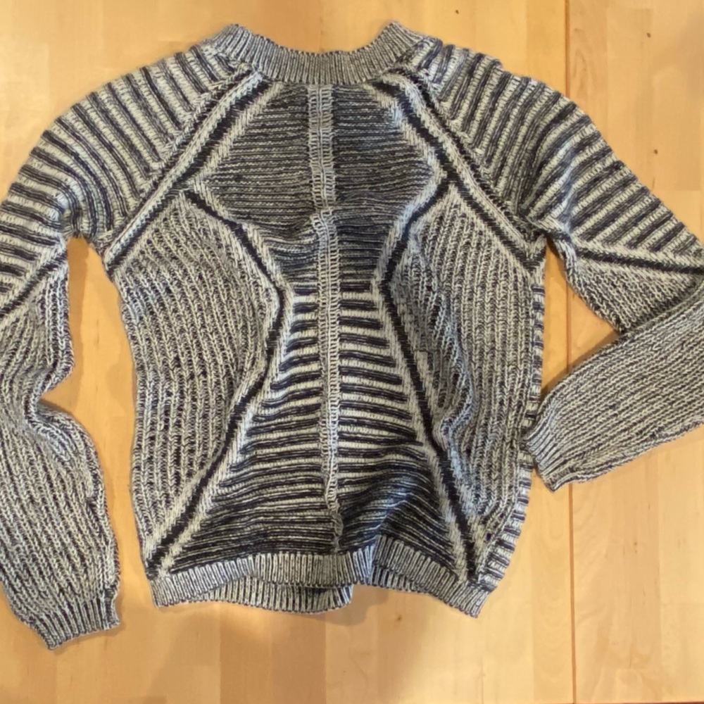 Rip Curl sweater XS✨